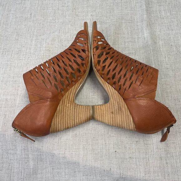 Franco Sarto A-Salito Heels Tan Leather Cut Outs Peep Toe Women's Size 6 - Picture 10 of 12